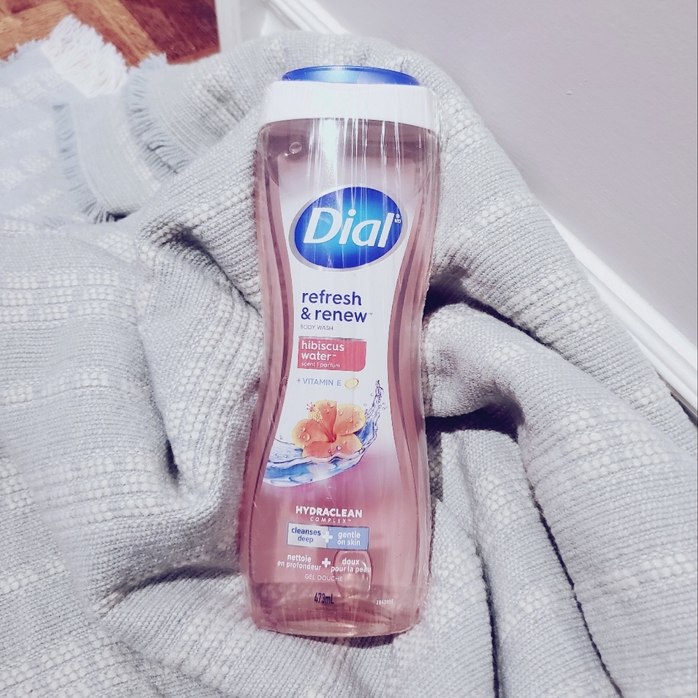 DIAL Hibiscus Water Refresh/Renew Body Wash- Brand New Closed